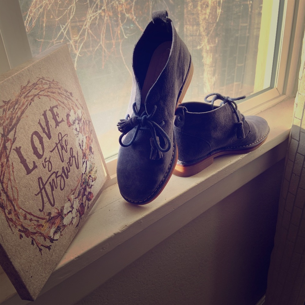 Hush Puppies Women's Cyra Catelyn. Blue Suede